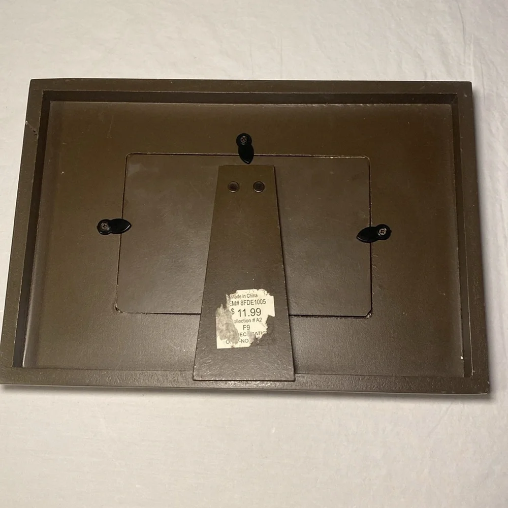Early 2000s Themed Decorative Horizontal Tabletop Photo Frame 4x6 EUC